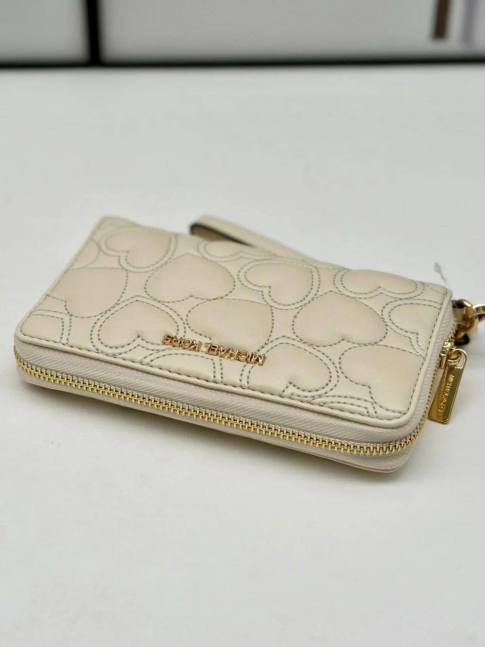 Michael Kors Jet Set Travel Multifunctional Wallet Wristlet Phone Case